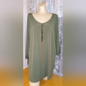 NWOT Womens 4X Olive Green Women's Top with Zipper Detail